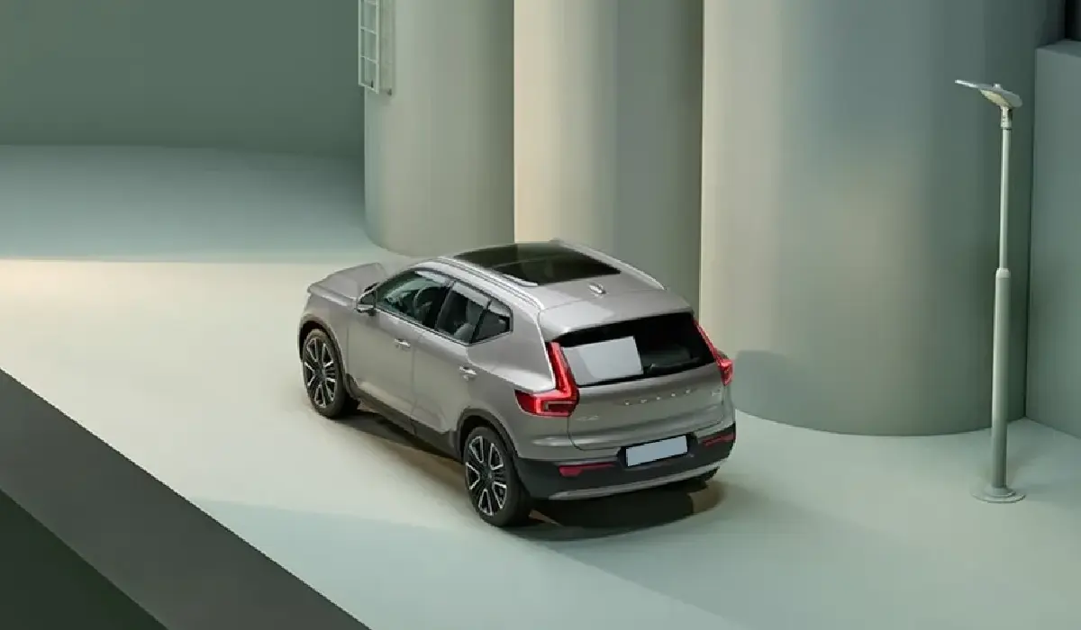 Volvo - XC40 T4 R-Design - Best Car Rentals - Best Preowned Car - Exclusive Concierge Club.webp